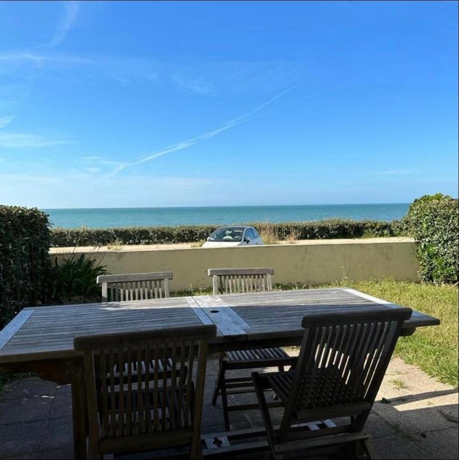 Le Balcon De Jersey - Face A La Mer Saint-Jean-de-la-Riviere Luaran gambar